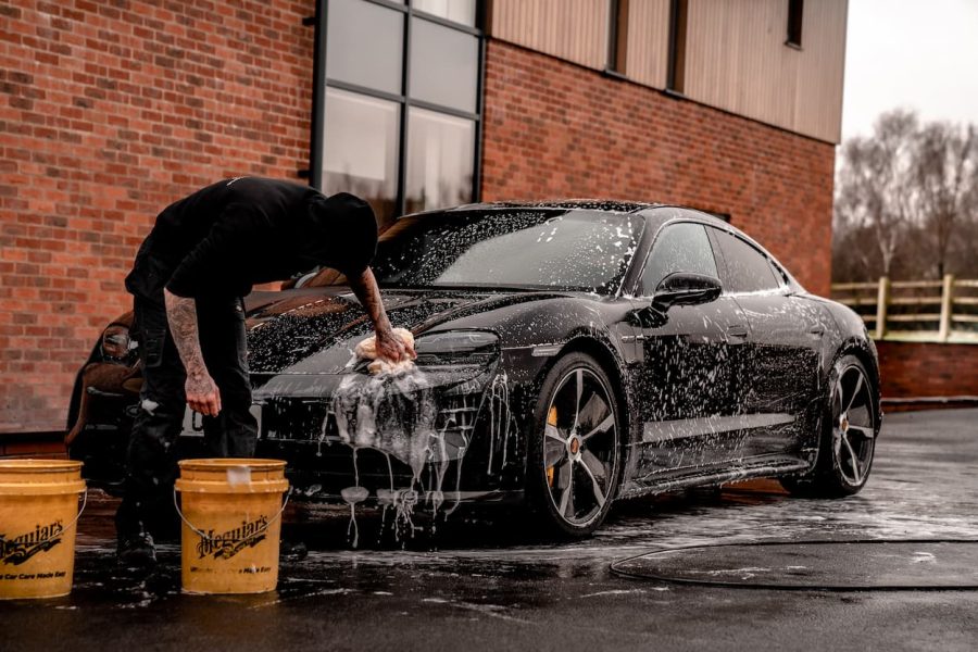 Tips To Wash A Car Without A Hose