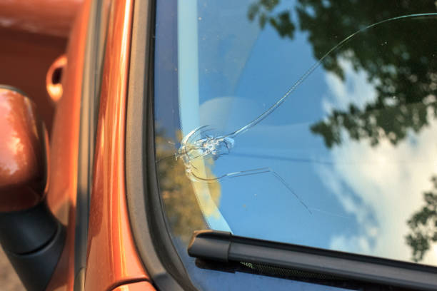 Why You Just Cannot Ignore A Windscreen Crack In Winter