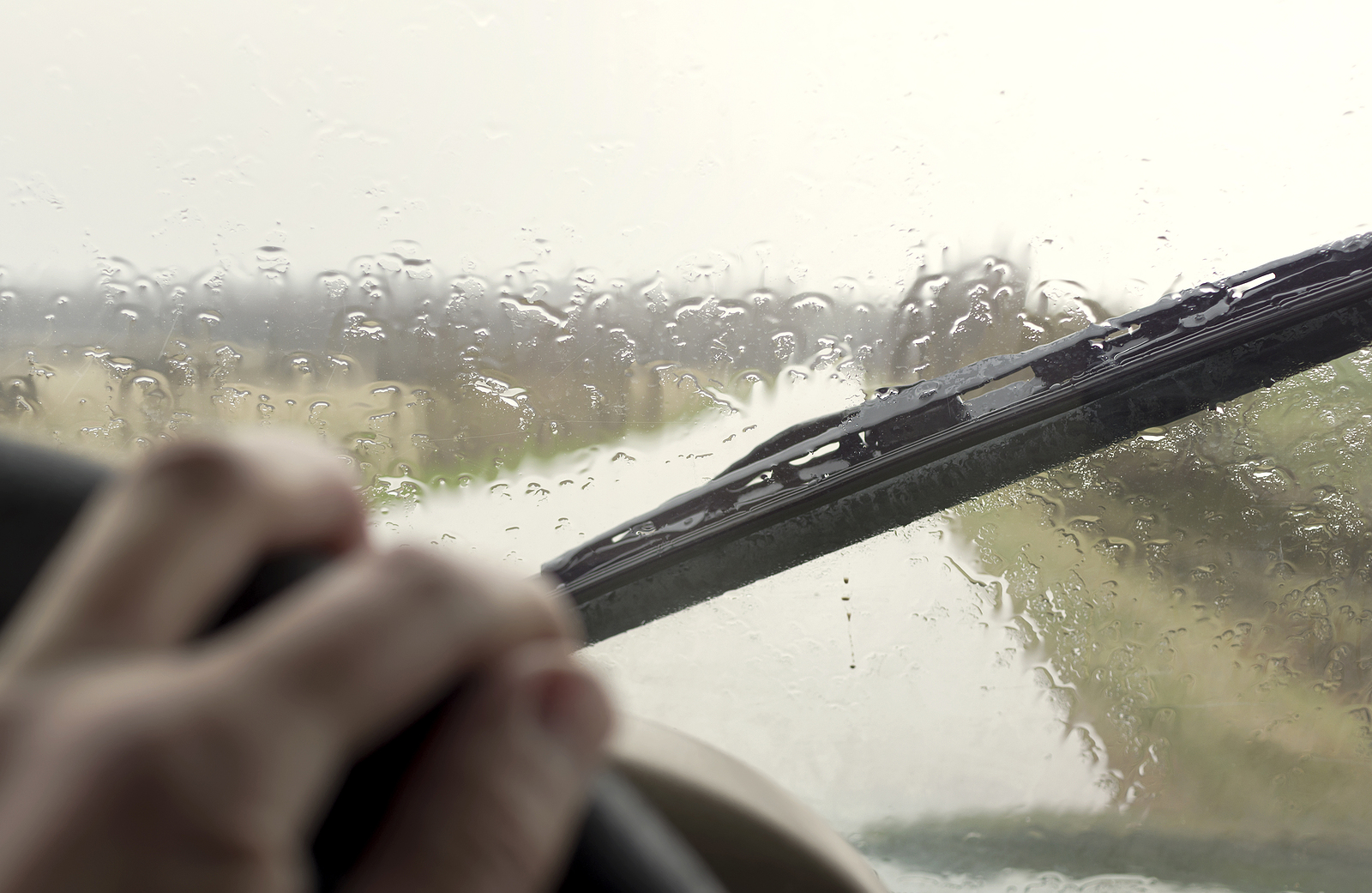 How Can You Ensure That Windscreens And Wipers Last Longer?